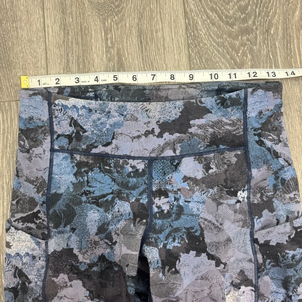 Lululemon Speed Up Tight Full-On Luxtreme 28” Leggings Screen Camo Multi Size 6